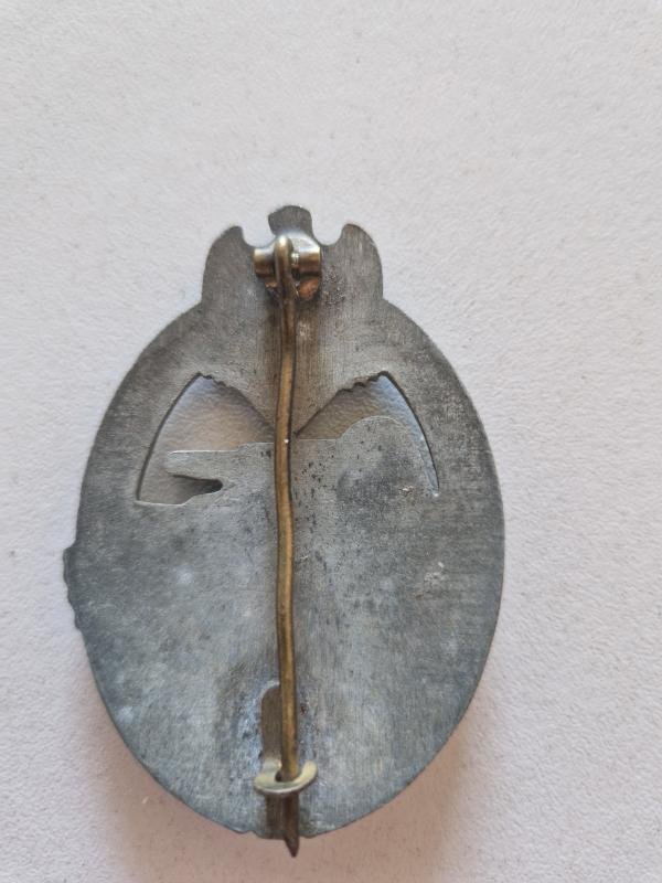 Silver Tank Badge — image 4