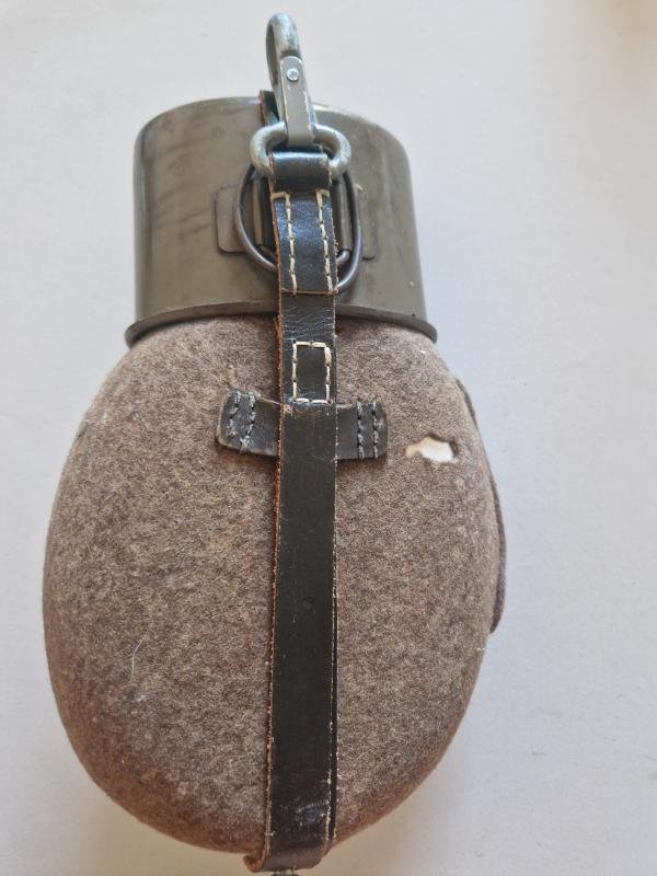 German Military Waterbottle — image 2