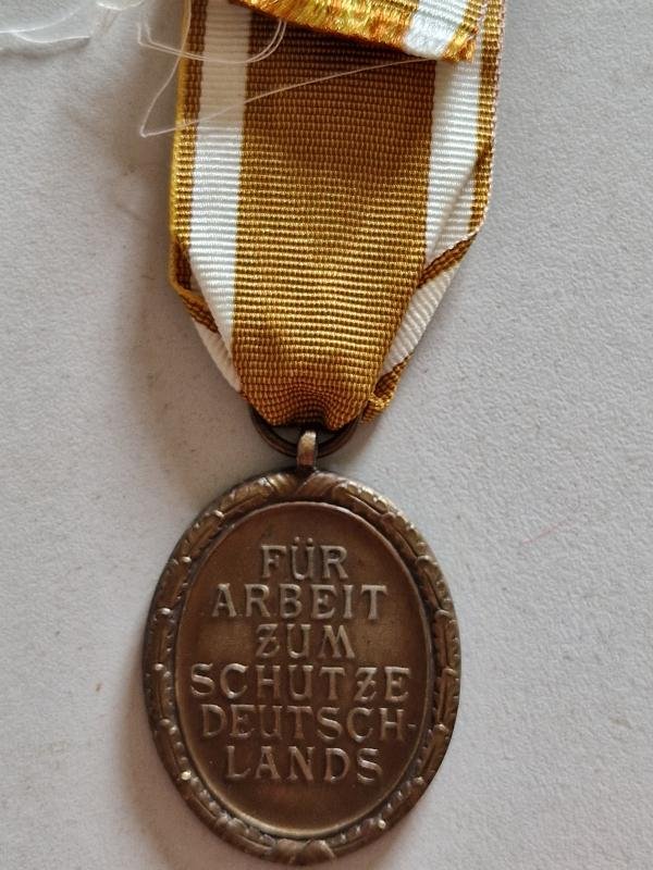 West Wall Medal — image 2