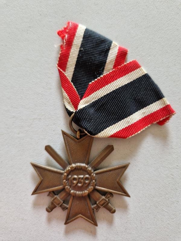 War Merit Cross With Swords 2nd Class — image 2