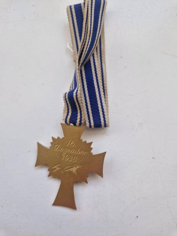 Mothers Cross in Gold — image 2