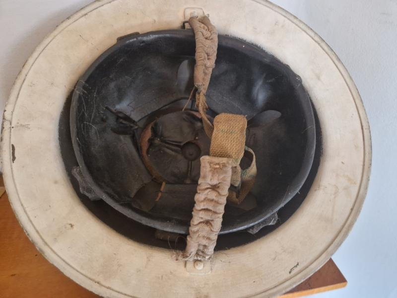 British Ww2 White Wardens Helmet — image 5