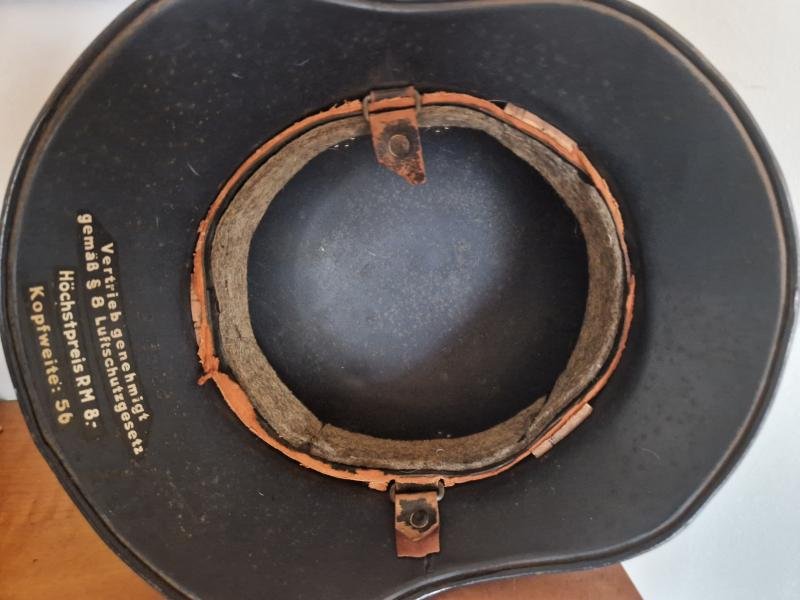 Luftschutz Helmet — image 5