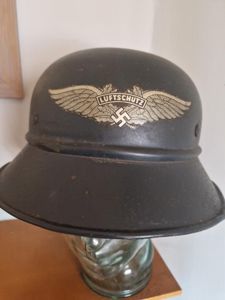 Luftschutz Helmet