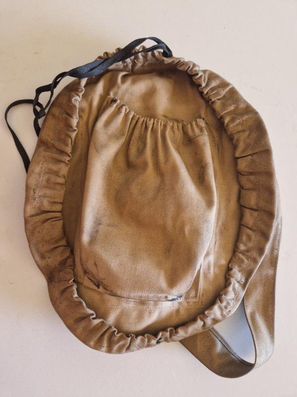 British WW2 Civil Defence Helmet Carrying Bag — image 2