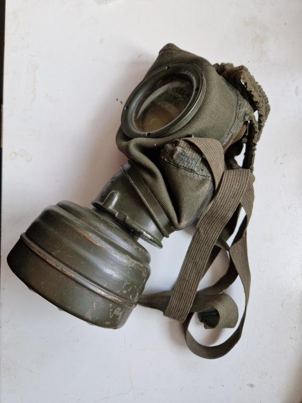 German WW2 Gas Mask — image 2