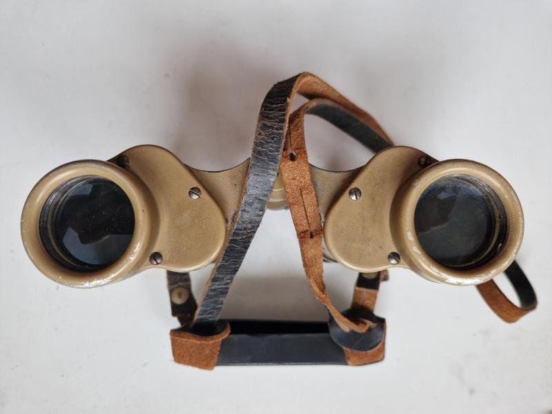 Combat German Binoculars with Cover and Strap — image 4