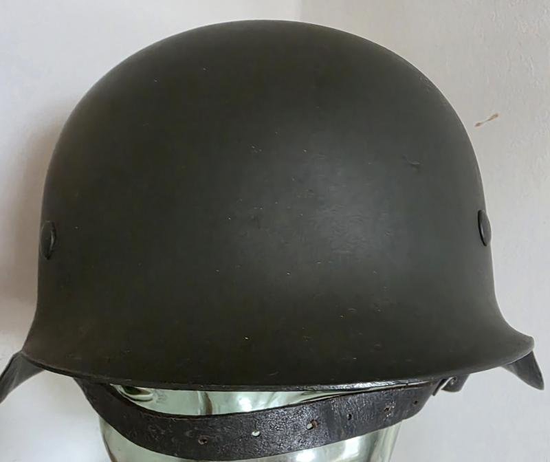 M42 Army/SS Combat Helmet — image 4