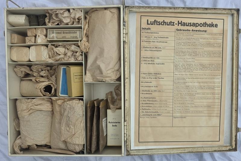 Luftshutz Wall/Bunker Medic Kit — image 3
