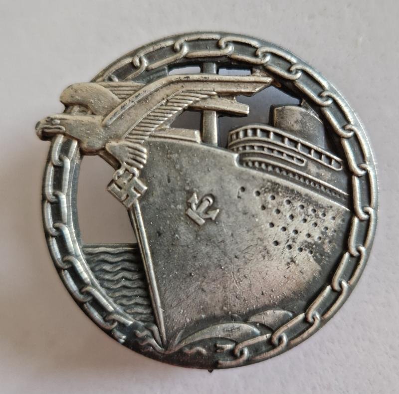 Early Schwerin Blockade Runners Badge