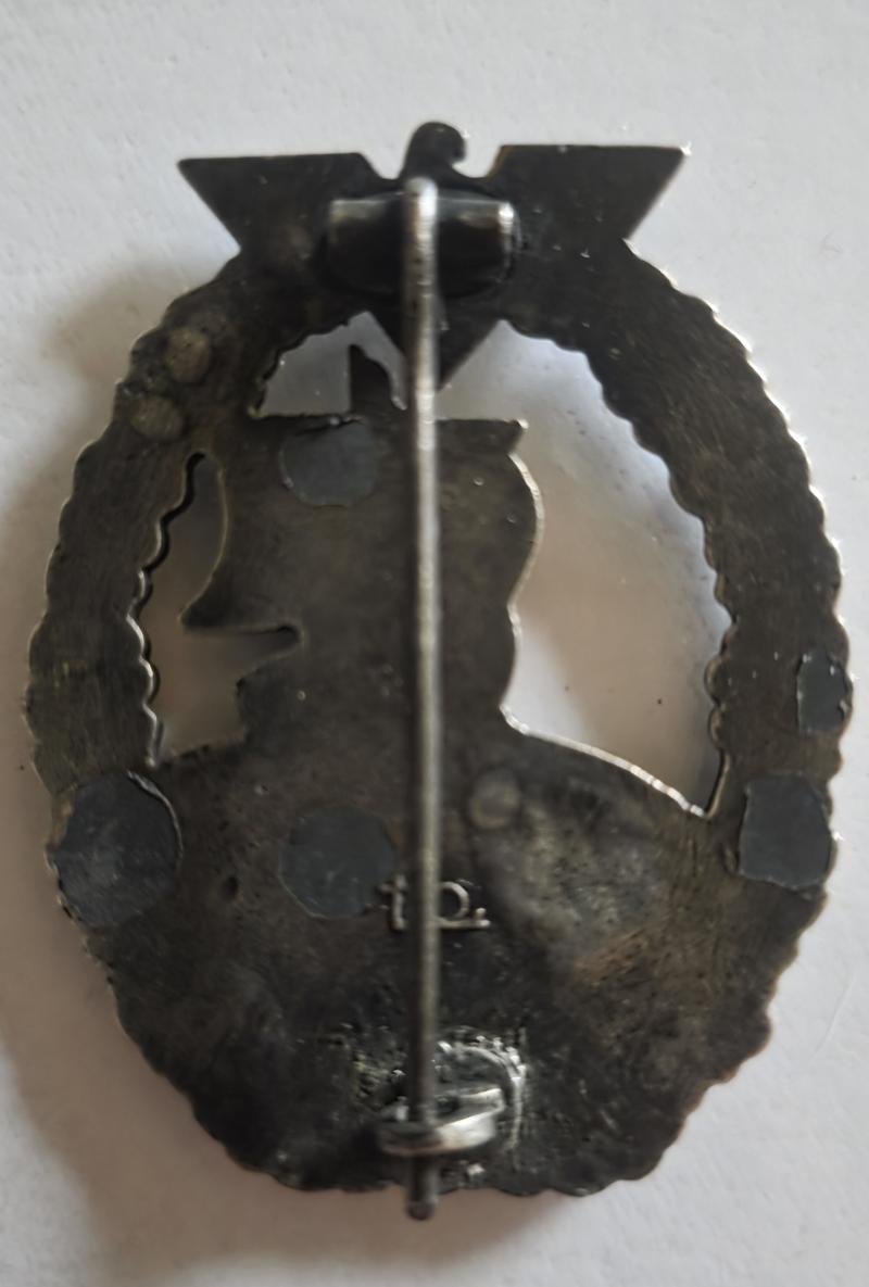 Nice Copy Auxiliary Cruisers Badge — image 2