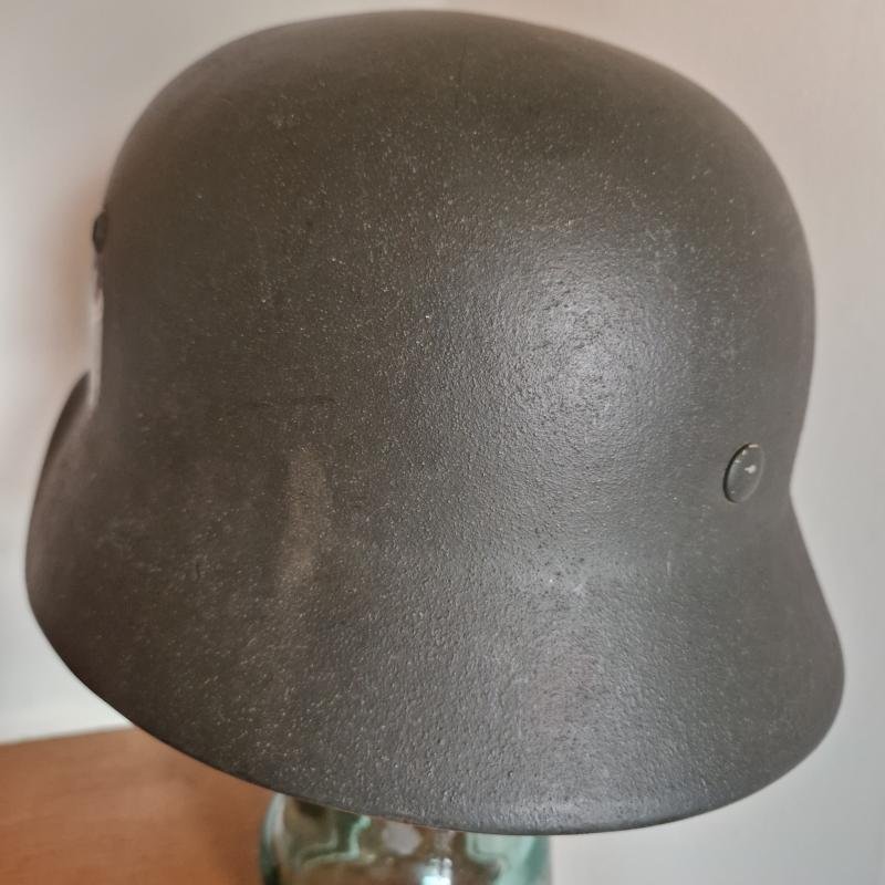M35 German Army Helmet Repainted and Copy Decal — image 2