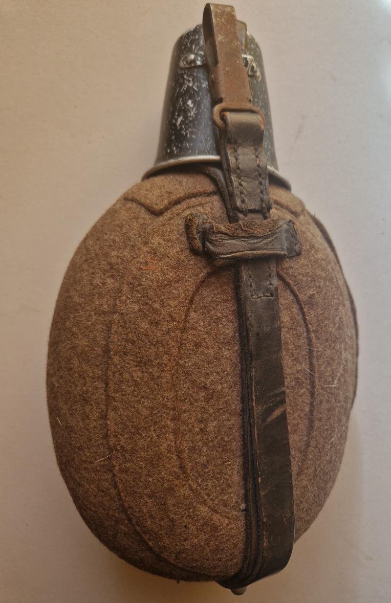 German ww2 Waterbottle — image 2