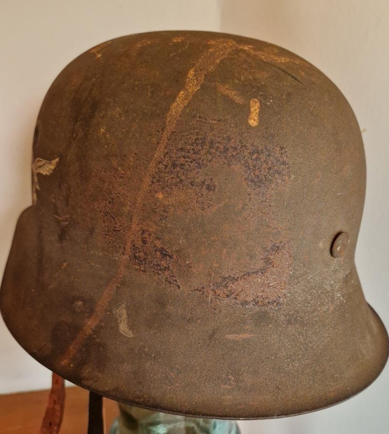 Luftwaffe M42 Single Decal Combat Helmet — image 2