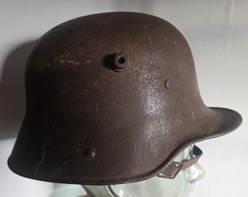 German WW1 M16 Combat Helmet — image 3