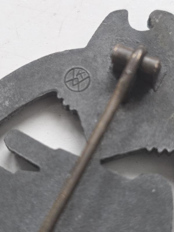 German Panzer Badge — image 3