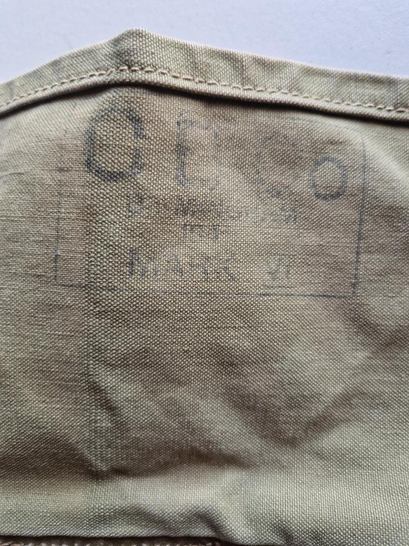 British WW2 Gas Mask Bag — image 3