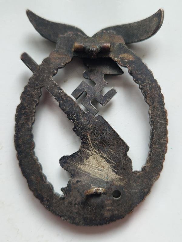 Early Luftwaffe Flak Badge — image 4