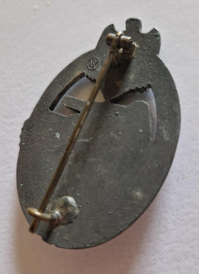 Tank Badge — image 5