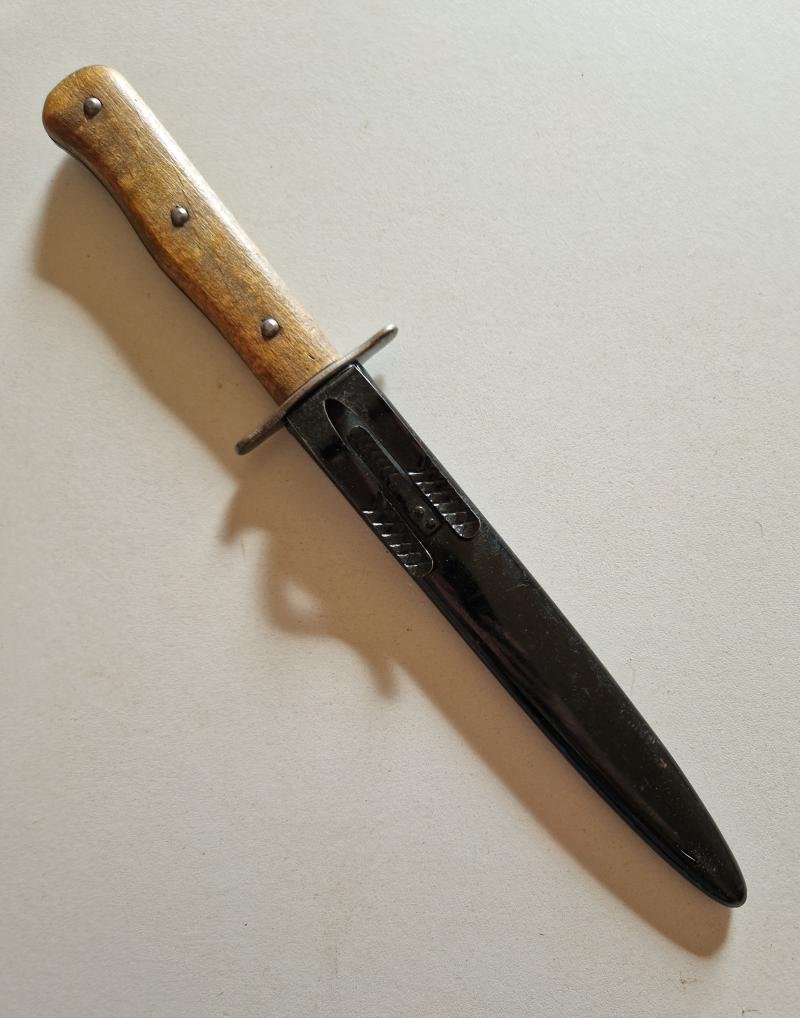 German WW2 Fighting Knife — image 2