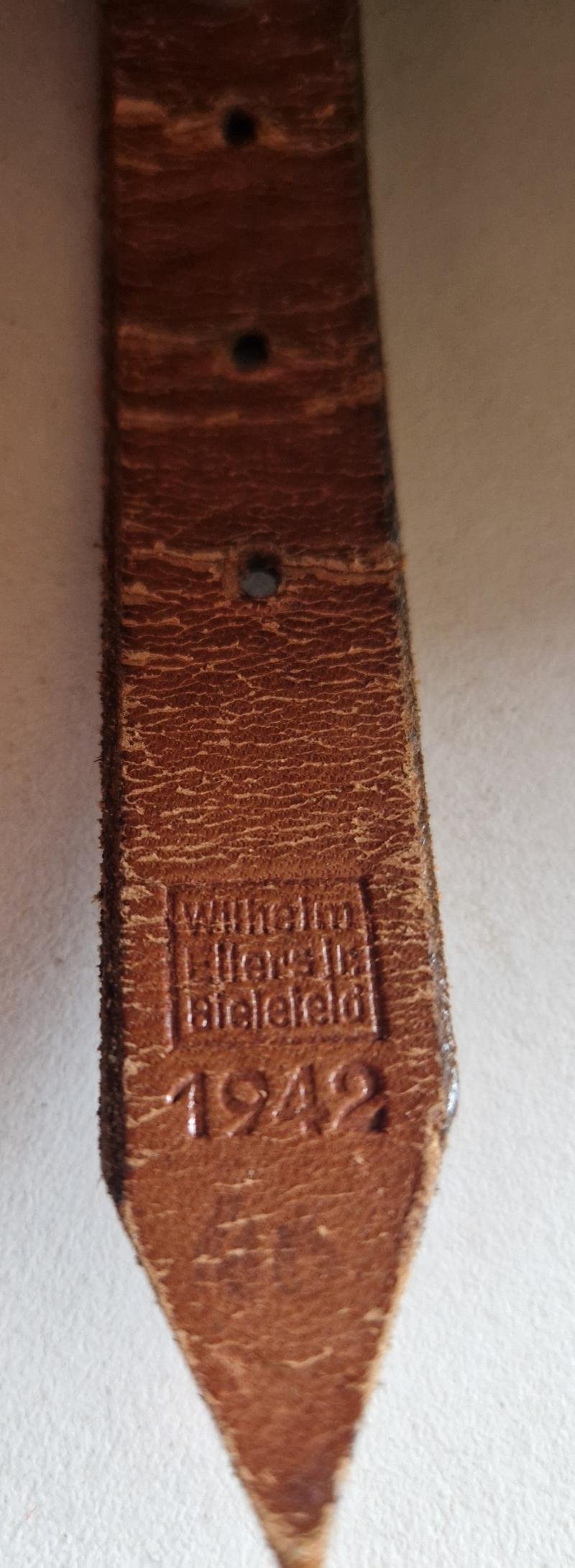 German WW2 Zeltbahn with Straps — image 3