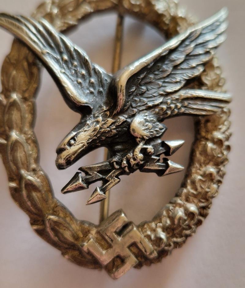 Luftwaffe Air Gunner Radio Opp Badge — image 2