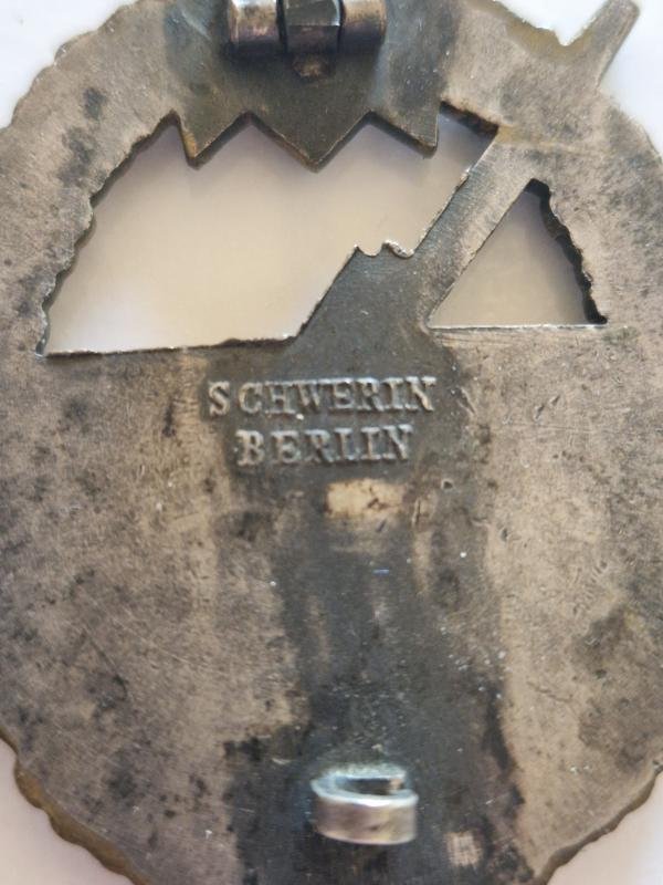 Early Coastal Artillery Badge Schwerin — image 4