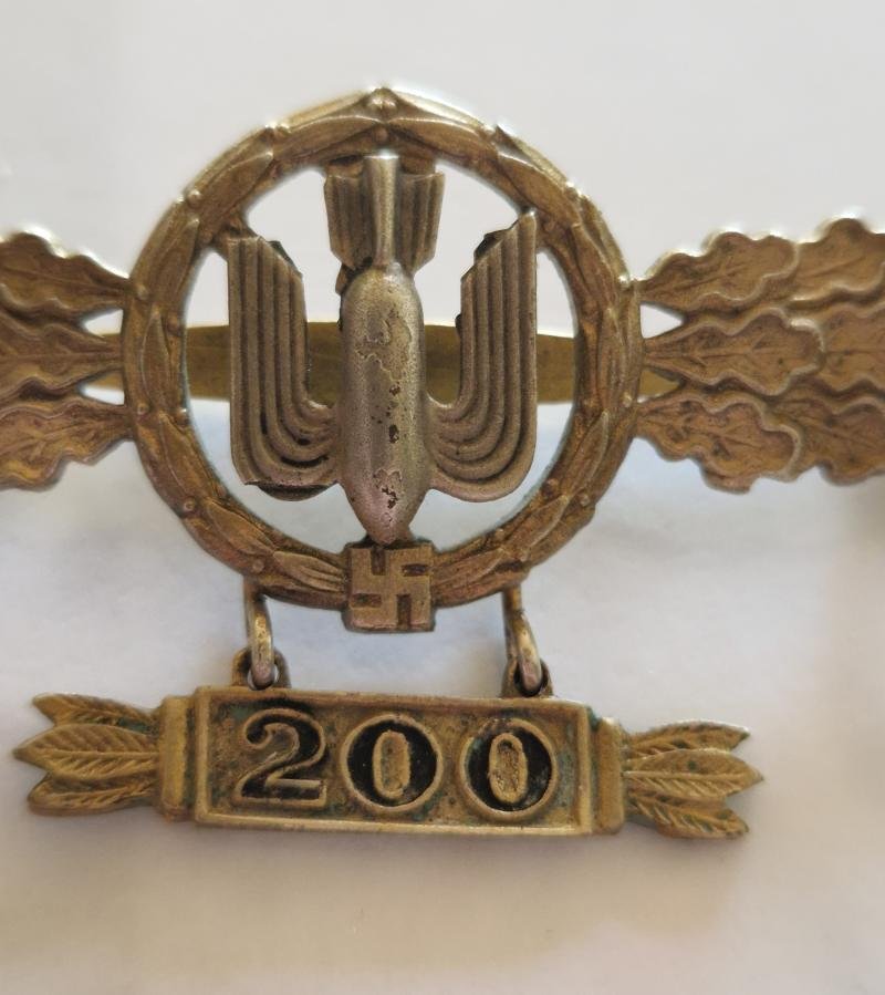 Gold Bomber Bar with 200 Hanger — image 2