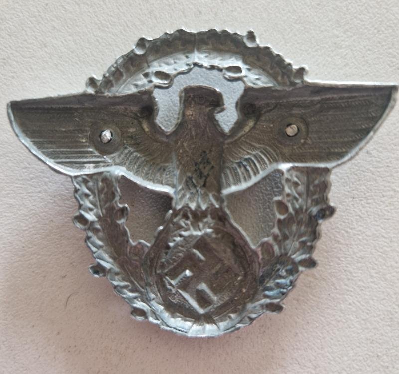 Police Cap Badge — image 2