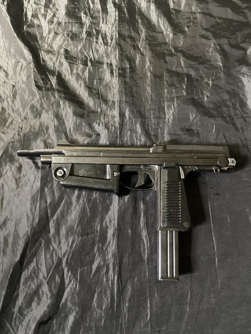 DEACTIVATED POLISH PM63 SMG PISTOL (UK DEACTIVATION) — image 4