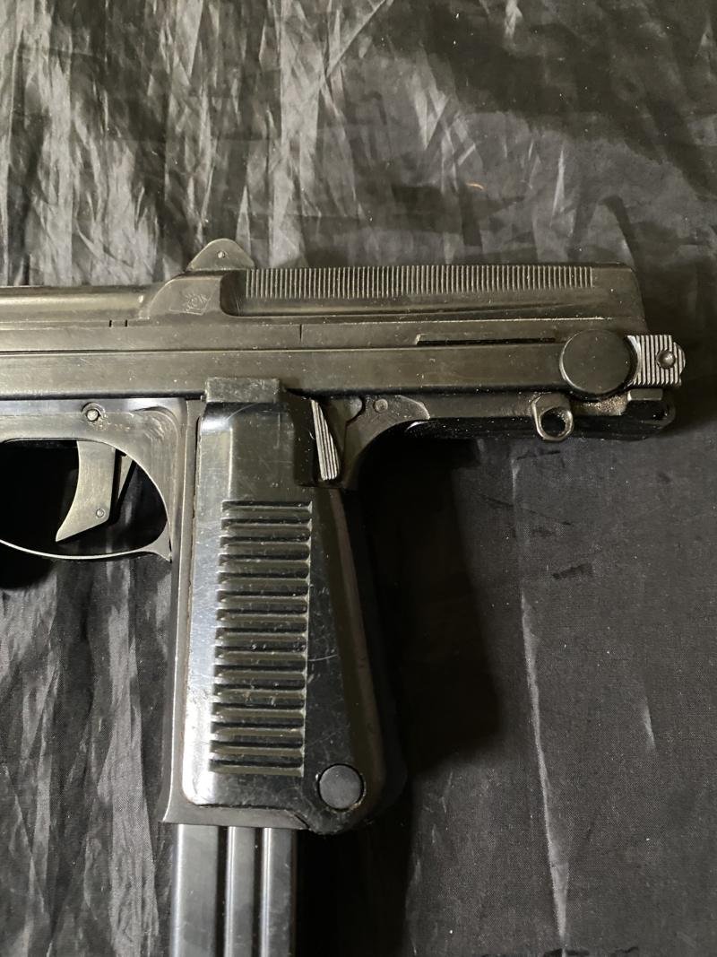 DEACTIVATED POLISH PM63 SMG PISTOL (UK DEACTIVATION) — image 5