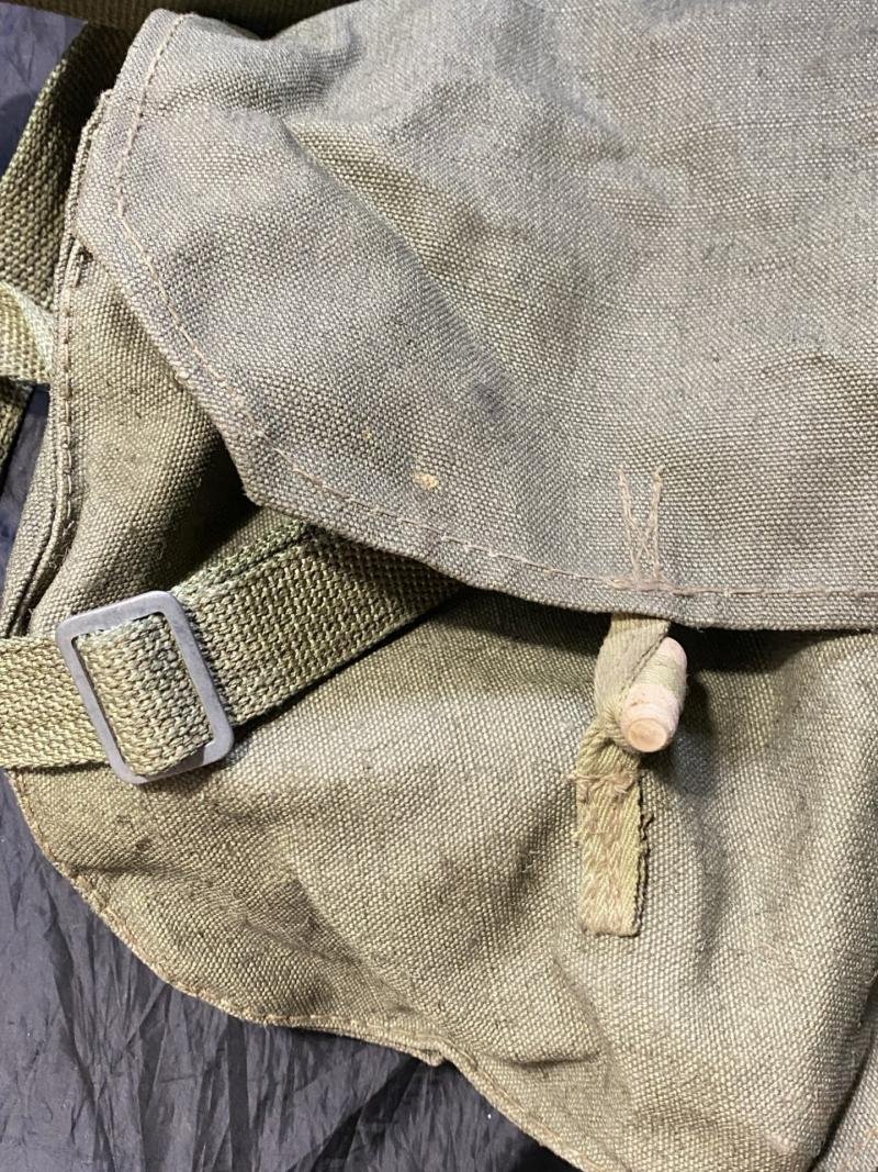 SOVIET/RUSSIAN DP28 TRIPLE MAGAZINE POUCH — image 2