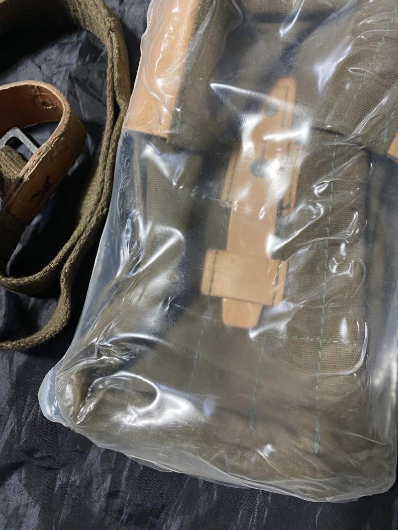 CZECH SMG VZ26 MAGAZINE POUCH AND SLING — image 2