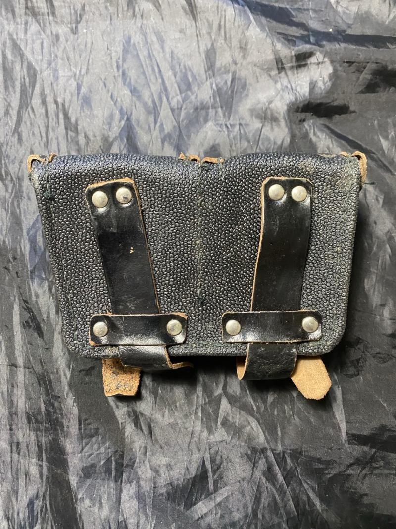 1970 DATED SOVIET/RUSSIAN MOSIN NAGANT AMMO POUCH — image 2