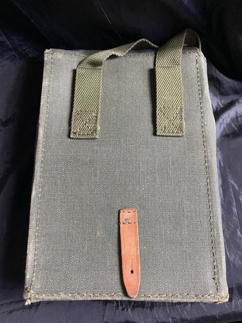 POLISH WZ 83 40MM GRENADE POUCH — image 2