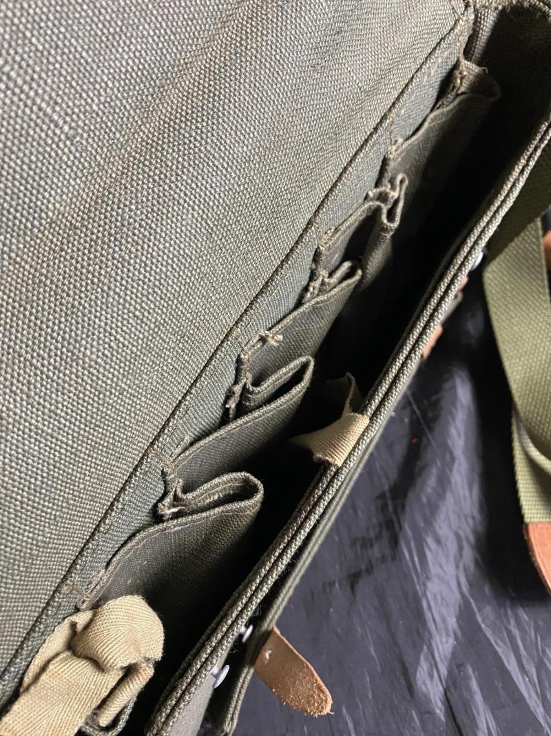 POLISH WZ 83 40MM GRENADE POUCH — image 5