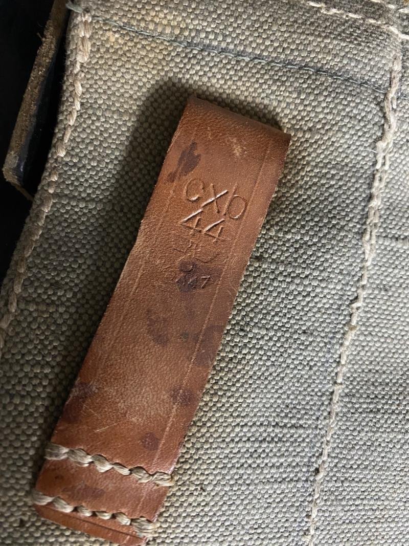 YUGOSLAVIAN MP44 MAGAZINE POUCHES — image 4