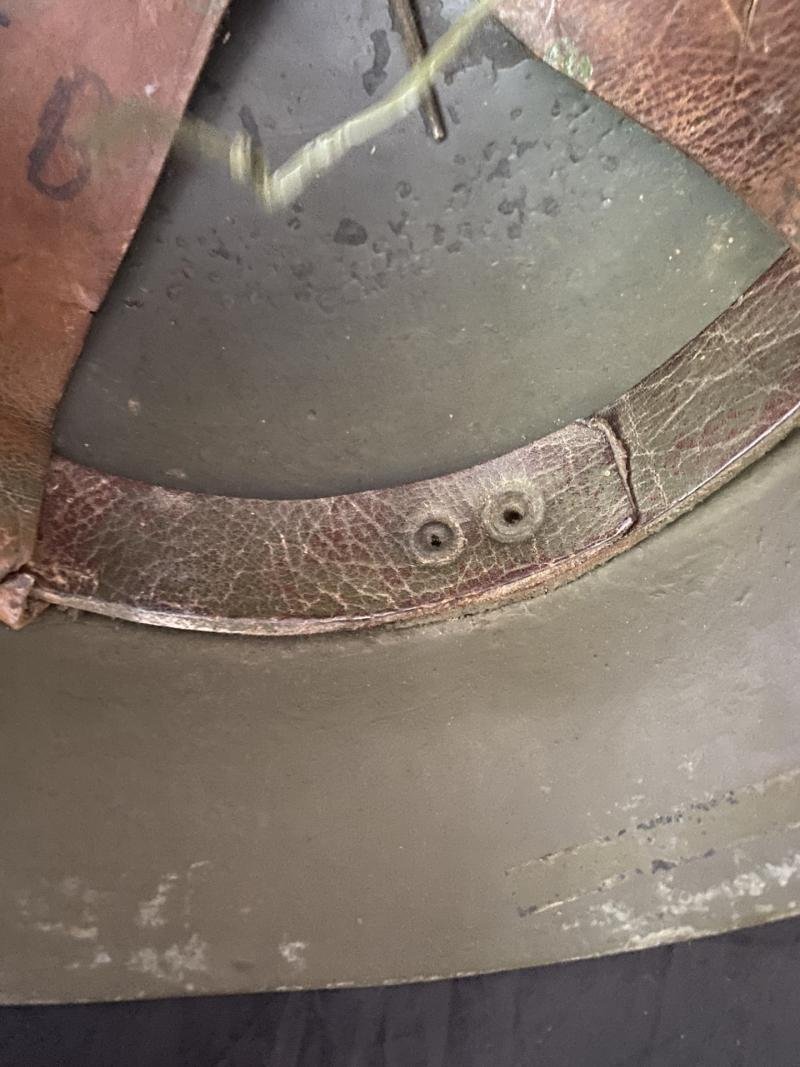 SPANISH M1921 COMBAT HELMET — image 7