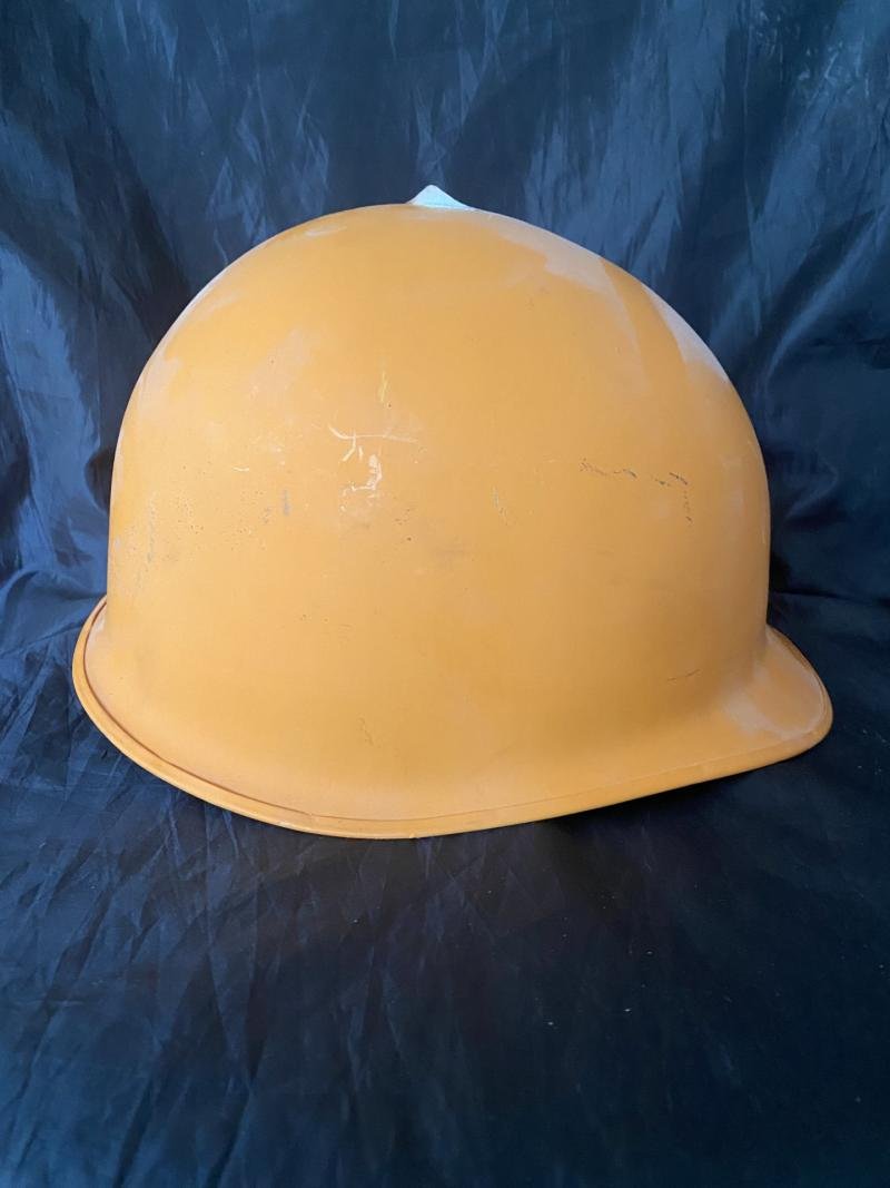 NORWEGIAN M58 CIVIL DEFENCE HELMET — image 2