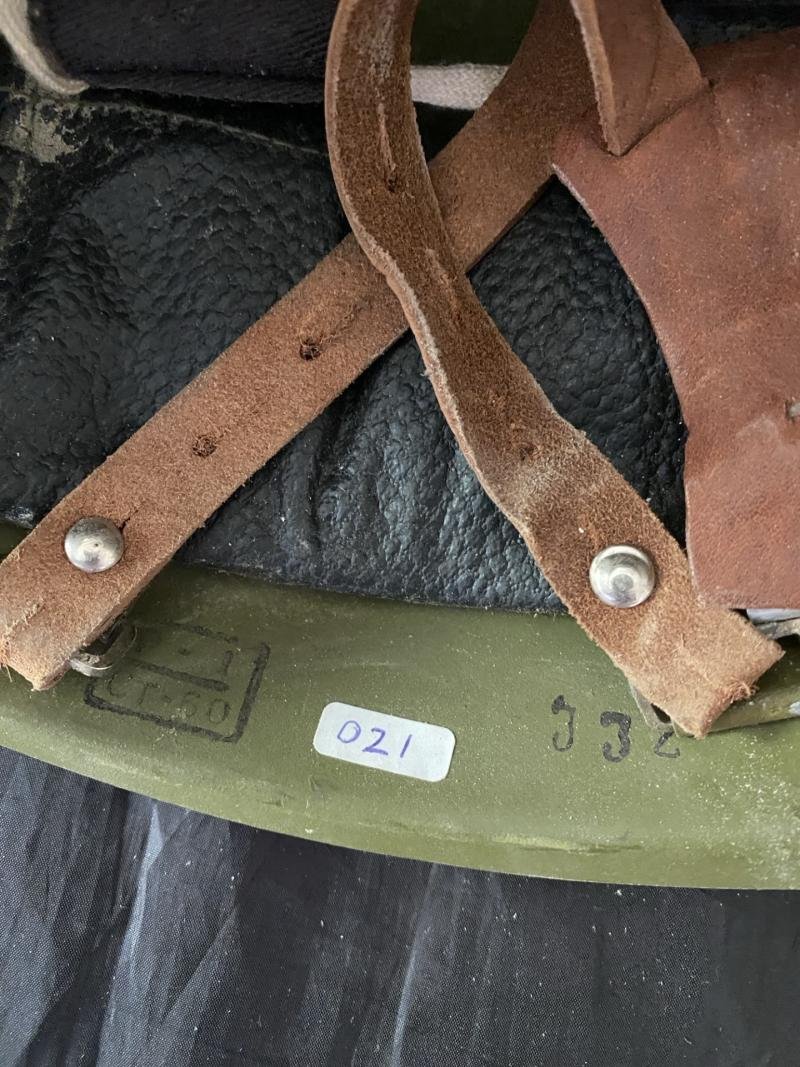 RUSSIAN SSH-40/60 COMBAT HELMET — image 5