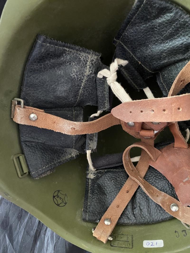 RUSSIAN SSH-40/60 COMBAT HELMET — image 6