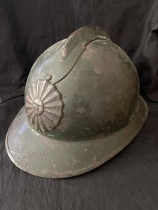 (WAS £80) PERUVIAN ARMY M1934 ADRIAN HELMET