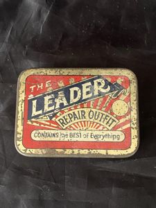 (Was £10) THE LEADER REPAIR OUTFIT TIN