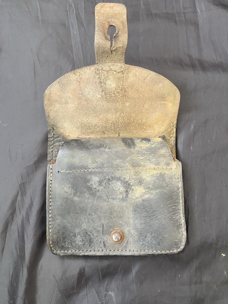 WW1/WW2 FRENCH LEBEL AMMO POUCH — image 3