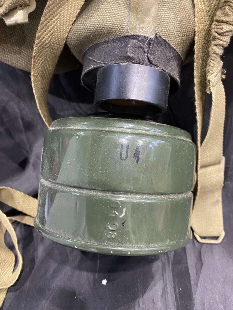 HUNGARIAN M75 GAS MASK — image 5