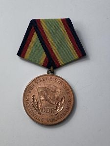 (Was £18) GDR MEDAL FOR FAITHFUL SERVICE IN THE BORDER …