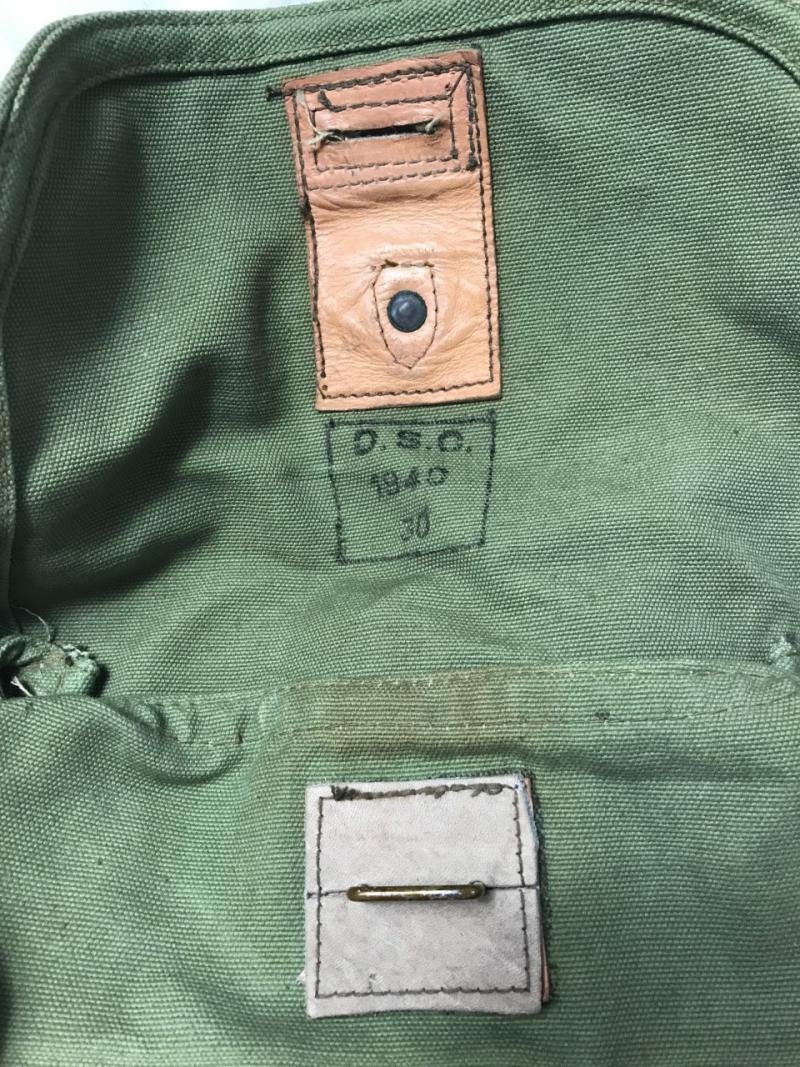 WW2 FRENCH GAS MASK BAG — image 3