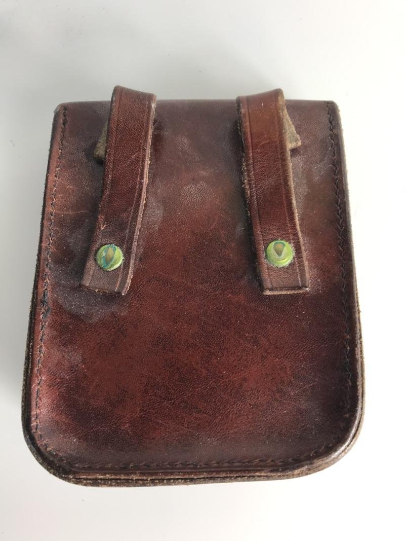 UNKNOWN LEATHER POUCH — image 2