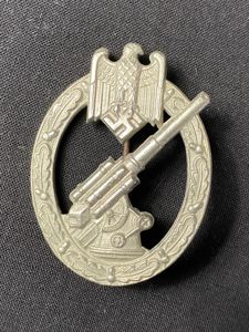 (WAS £395) WW2 GERMAN ARMY ANTI-AIRCRAFT BADGE IN SILVER