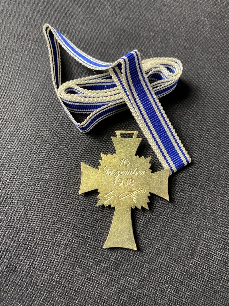 WW2 GERMAN GOLD MOTHERS CROSS — image 3